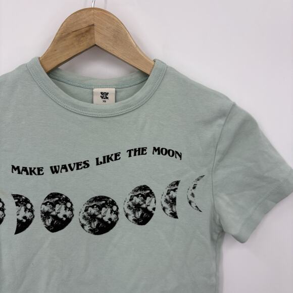 Lucy & Yak Shirt Womens XSmall Cropped Baby Tee Celestial Ocean Sustainable Moon - Picture 3 of 6